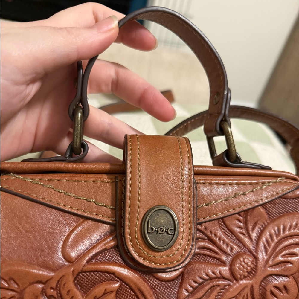 B.O.C. Born Concept Brown Leather Embossed Handbag Crossbody or Handbag - Picture 6 of 9